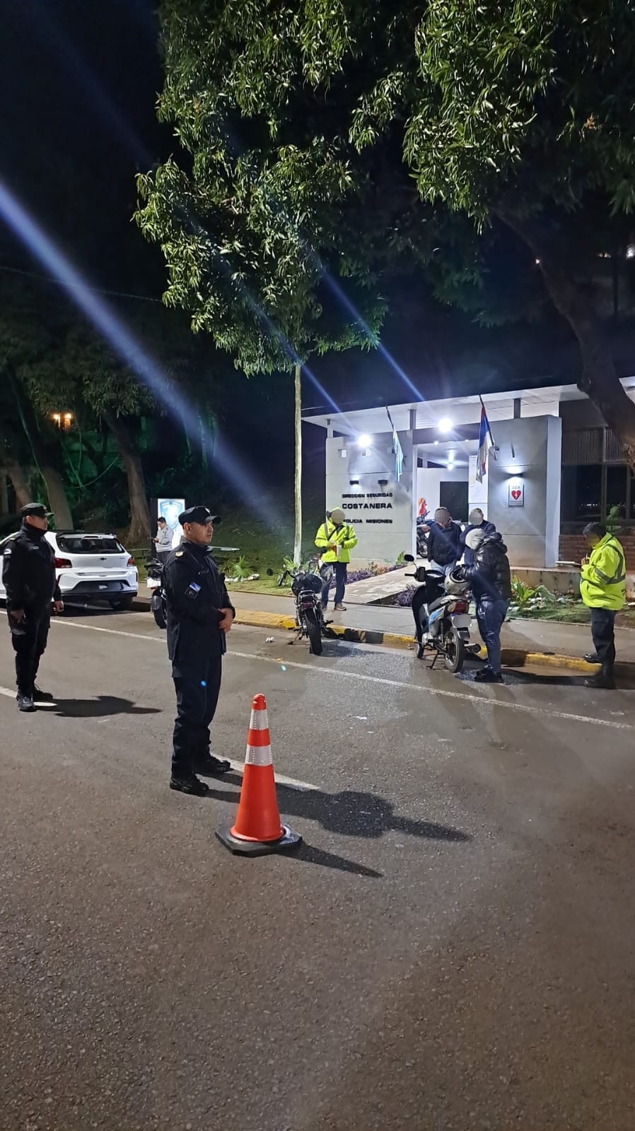 Fin de semana con 20 vehículos secuestrados por infracciones en la Costanera de Posadas 7 Fin de semana con 20 vehículos secuestrados por infracciones en la Costanera de Posadas imagen-6