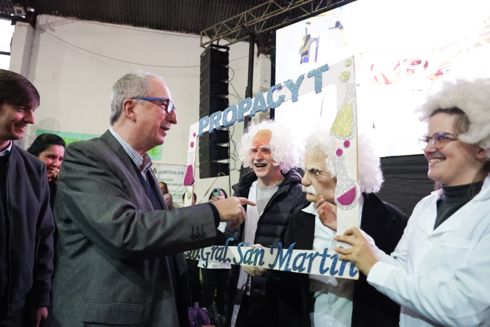 Apóstoles: “Aprender haciendo es la mejor manera de aprender”, afirmó Passalacqua en la Feria Provincial de Ciencias 15 Apóstoles: “Aprender haciendo es la mejor manera de aprender”, afirmó Passalacqua en la Feria Provincial de Ciencias imagen-14