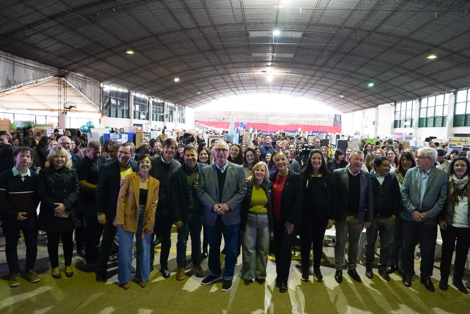 Apóstoles: “Aprender haciendo es la mejor manera de aprender”, afirmó Passalacqua en la Feria Provincial de Ciencias 9 Apóstoles: “Aprender haciendo es la mejor manera de aprender”, afirmó Passalacqua en la Feria Provincial de Ciencias imagen-8