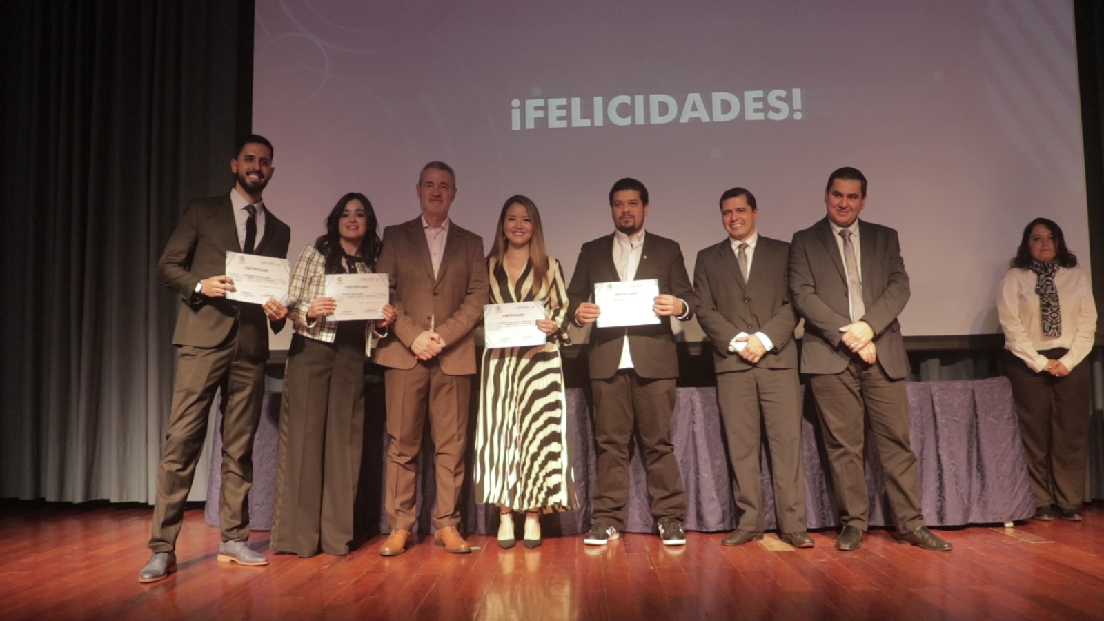 Misiones fortalece su sistema sanitario provincial: egresaron más de un centenar residentes de especialidades médicas y no médicas imagen-12