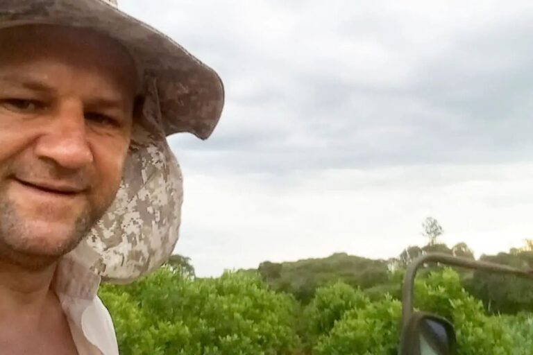 Productor yerbatero que intentó prenderse fuego en la oficina de un secadero denunció ser víctima de estafa Productor yerbatero que intentó prenderse fuego en la oficina de un secadero denunció ser víctima de estafa imagen-34