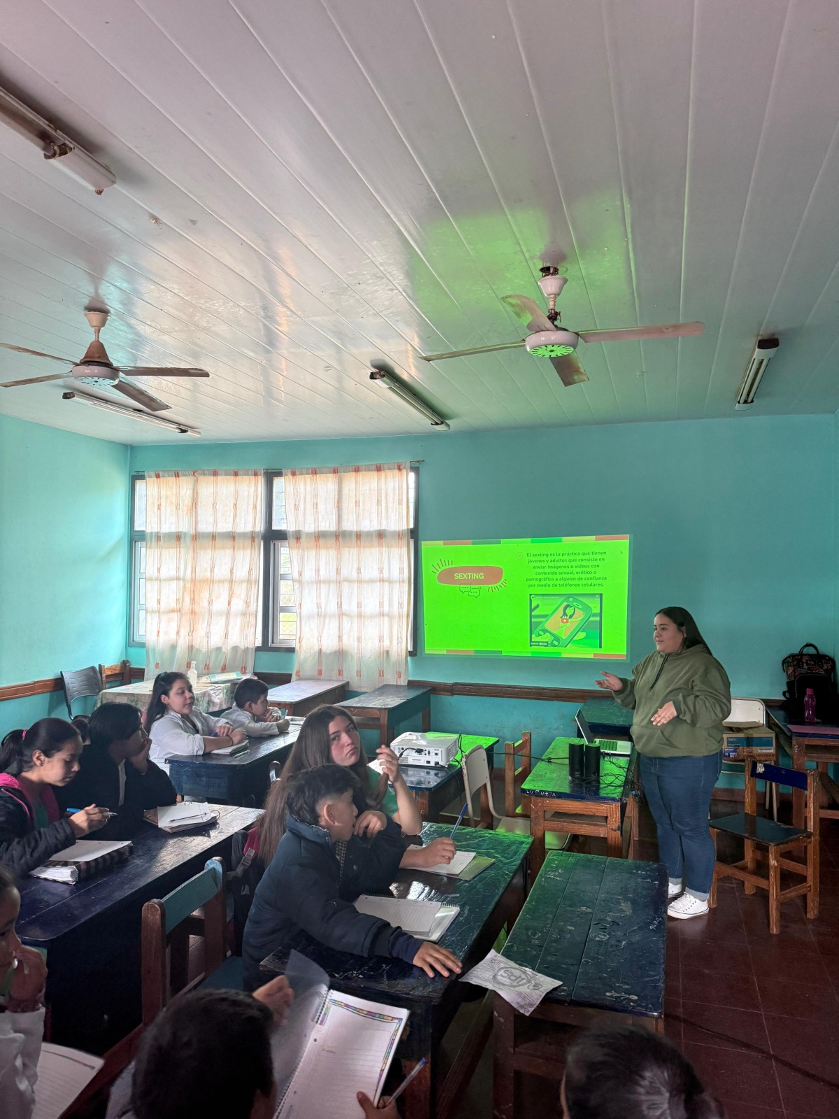 Con más de 250 talleres dictados en 2025, señalan que Misiones avanza hacia una educación digital que empodera imagen-2