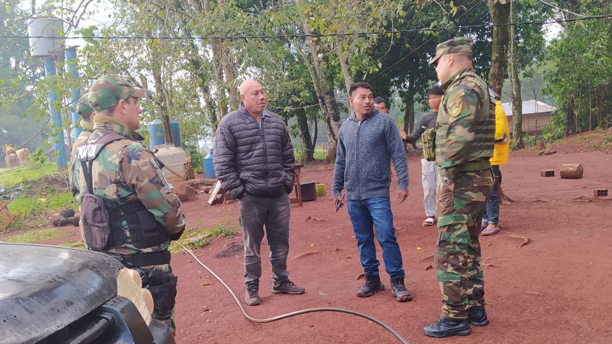 Realizan un control de recursos forestales en la comunidad Ita Poty Mirí de Puerto Iguazú imagen-6