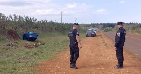 Despiste y vuelco de un automóvil en Campo Viera dejó una mujer herida Despiste y vuelco de un automóvil en Campo Viera dejó una mujer herida imagen-10
