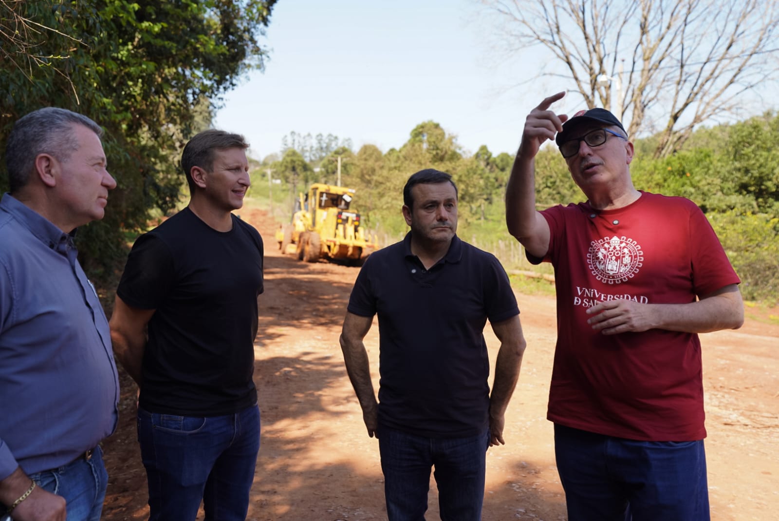 "Estamos para garantizarle la infraestructura al que quiere trabajar", dijo Passalacqua al supervisar mejoras en conectividad vial 9 "Estamos para garantizarle la infraestructura al que quiere trabajar", dijo Passalacqua al supervisar mejoras en conectividad vial imagen-8