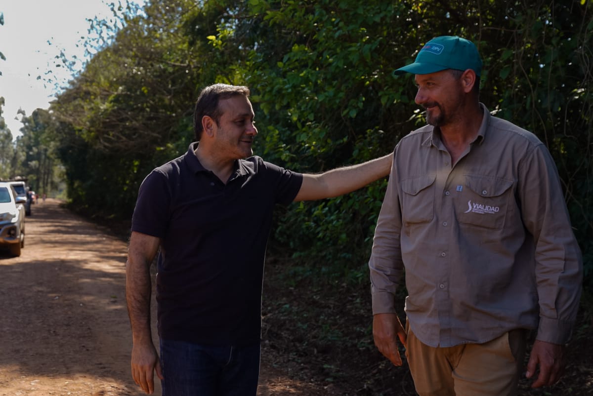 "Estamos para garantizarle la infraestructura al que quiere trabajar", dijo Passalacqua al supervisar mejoras en conectividad vial 13 "Estamos para garantizarle la infraestructura al que quiere trabajar", dijo Passalacqua al supervisar mejoras en conectividad vial imagen-12