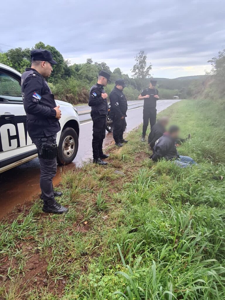Eldorado: Simuló el robo de su vehículo y terminó detenido junto a sus cómplices Eldorado: Simuló el robo de su vehículo y terminó detenido junto a sus cómplices imagen-33