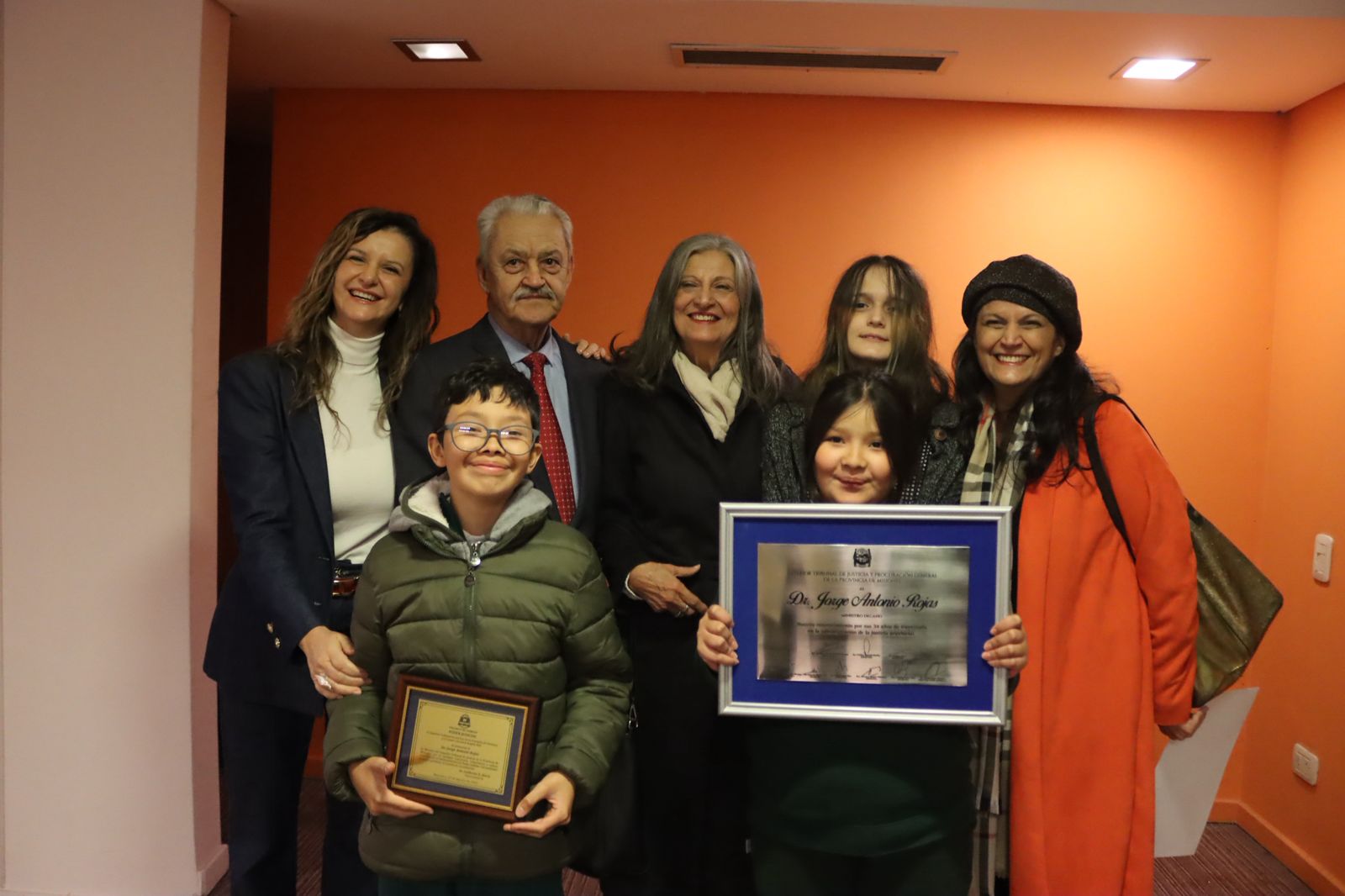 El Poder Judicial de Misiones brindó un reconocimiento al ex ministro del STJ Jorge Rojas por sus 34 años de trayectoria 9 El Poder Judicial de Misiones brindó un reconocimiento al ex ministro del STJ Jorge Rojas por sus 34 años de trayectoria imagen-8