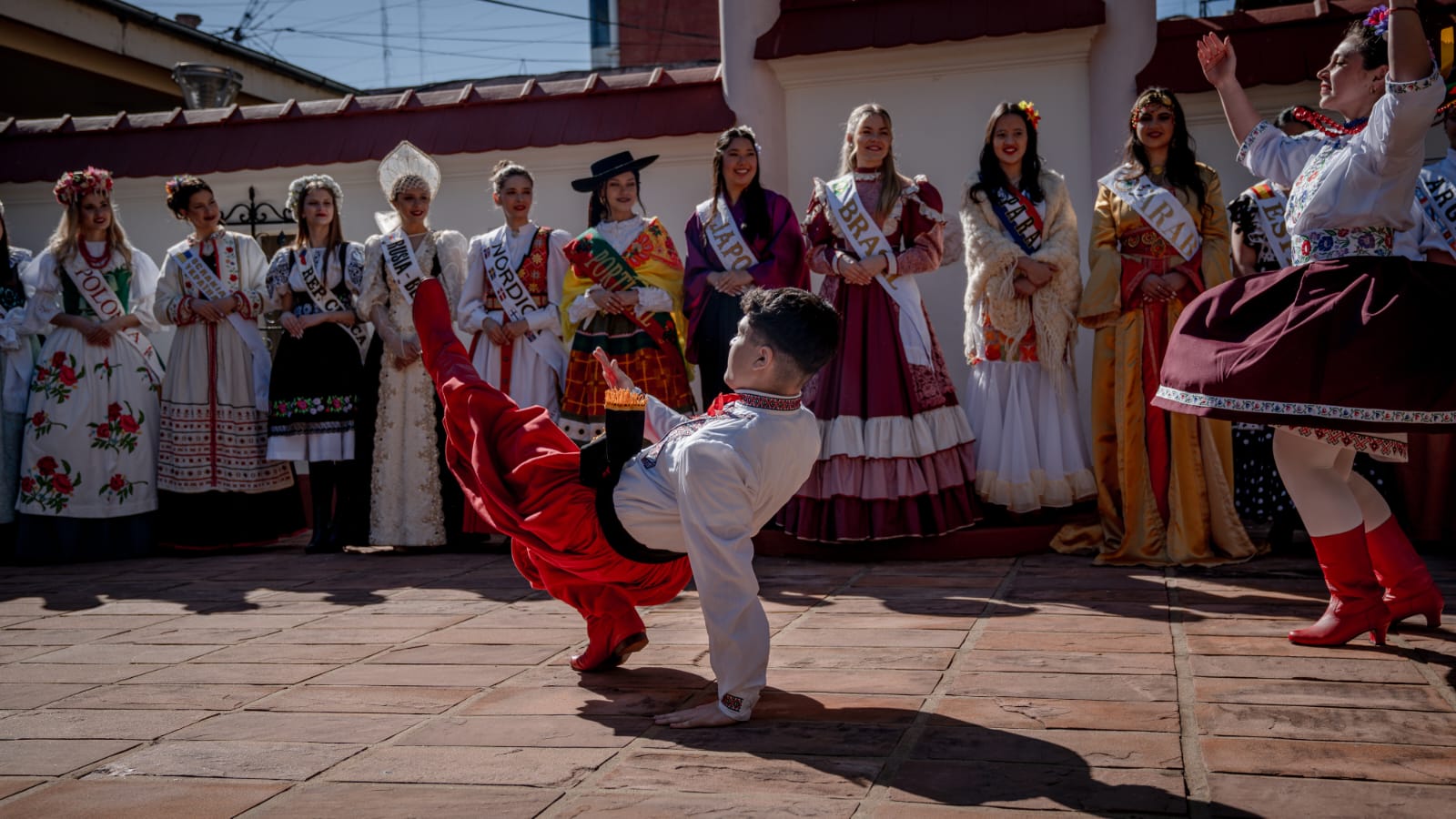 Oberá: Passalacqua lanzó la 45ta Fiesta Nacional del Inmigrante, con grandes expectativas esperan más de 30 mil visitantes 7 Oberá: Passalacqua lanzó la 45ta Fiesta Nacional del Inmigrante, con grandes expectativas esperan más de 30 mil visitantes imagen-6