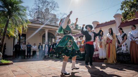 Oberá: Passalacqua lanzó la 45ta Fiesta Nacional del Inmigrante, con grandes expectativas esperan más de 30 mil visitantes Oberá: Passalacqua lanzó la 45ta Fiesta Nacional del Inmigrante, con grandes expectativas esperan más de 30 mil visitantes imagen-2