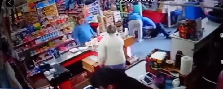 Un policía le salvó la vida a un hombre en un supermercado de Puerto Rico 3 Un policía le salvó la vida a un hombre en un supermercado de Puerto Rico imagen-2
