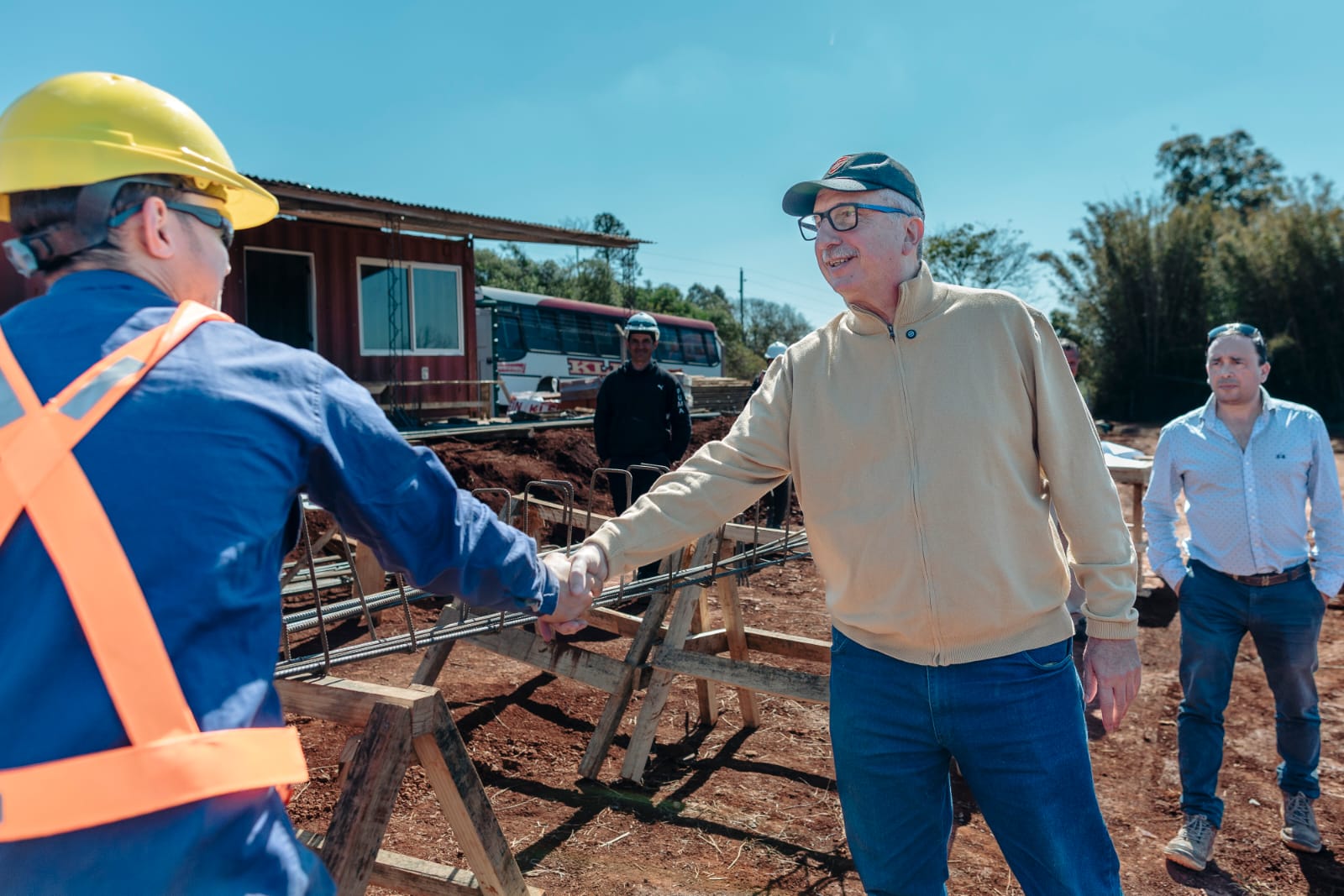 Passalacqua supervisó el avance de las obras del Plan Director de Cloacas en Apóstoles 9 Passalacqua supervisó el avance de las obras del Plan Director de Cloacas en Apóstoles imagen-8