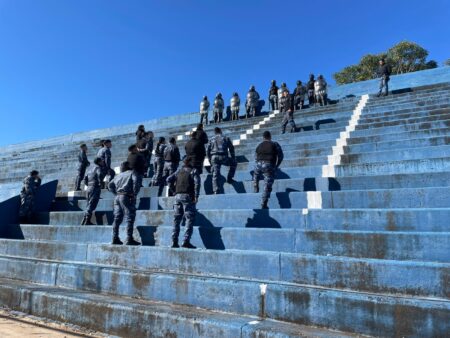 La Dirección Guardia Infantería refuerza sus prácticas de cobertura de seguridad en canchas de fútbol La Dirección Guardia Infantería refuerza sus prácticas de cobertura de seguridad en canchas de fútbol imagen-10