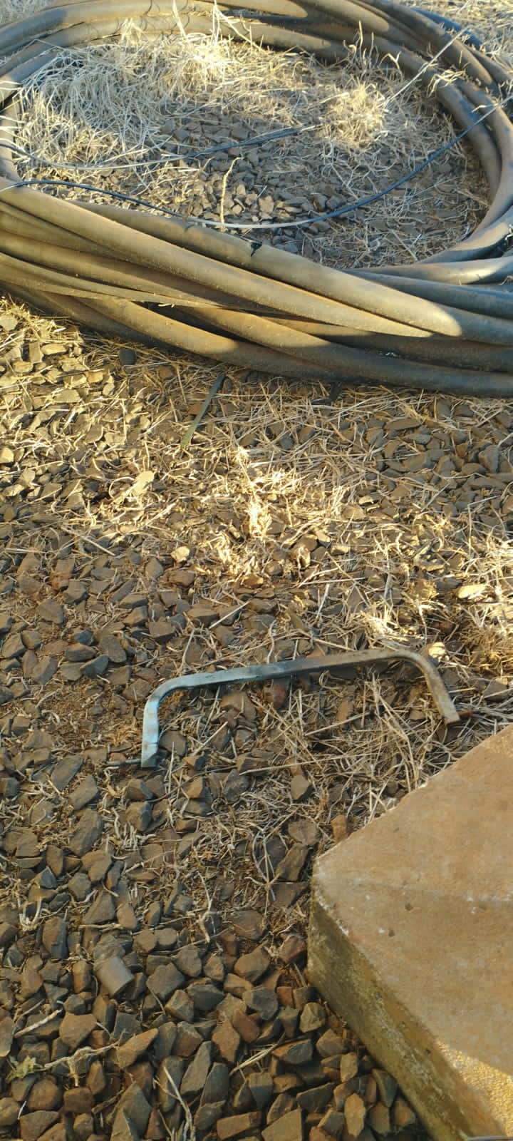 Nuevo intento de robo de cables dejó sin luz a 10 mil vecinos de Posadas 3 Nuevo intento de robo de cables dejó sin luz a 10 mil vecinos de Posadas imagen-2