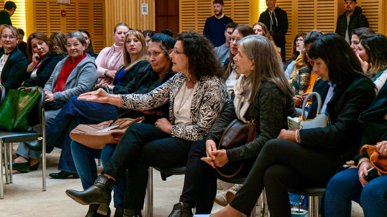 Oscar Herrera Ahuad reafirma el modelo renovador ante concejalas del Frente Renovador 7 Oscar Herrera Ahuad reafirma el modelo renovador ante concejalas del Frente Renovador imagen-6