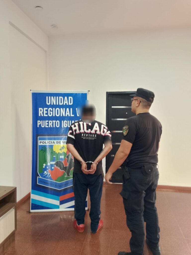Aprehendieron a un huésped acusado de sustraer dinero de un hostel en Puerto Iguazú Aprehendieron a un huésped acusado de sustraer dinero de un hostel en Puerto Iguazú imagen-25