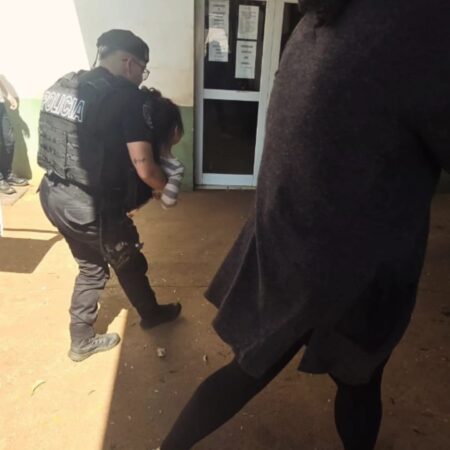 Policías de Eldorado reanimaron en la calle a una niña de 5 años que se descompensó imagen-6