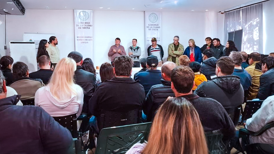 Apicultura misionera en expansión: productores de Oberá y la región trabajan en formalización y mejoras en la producción imagen-8