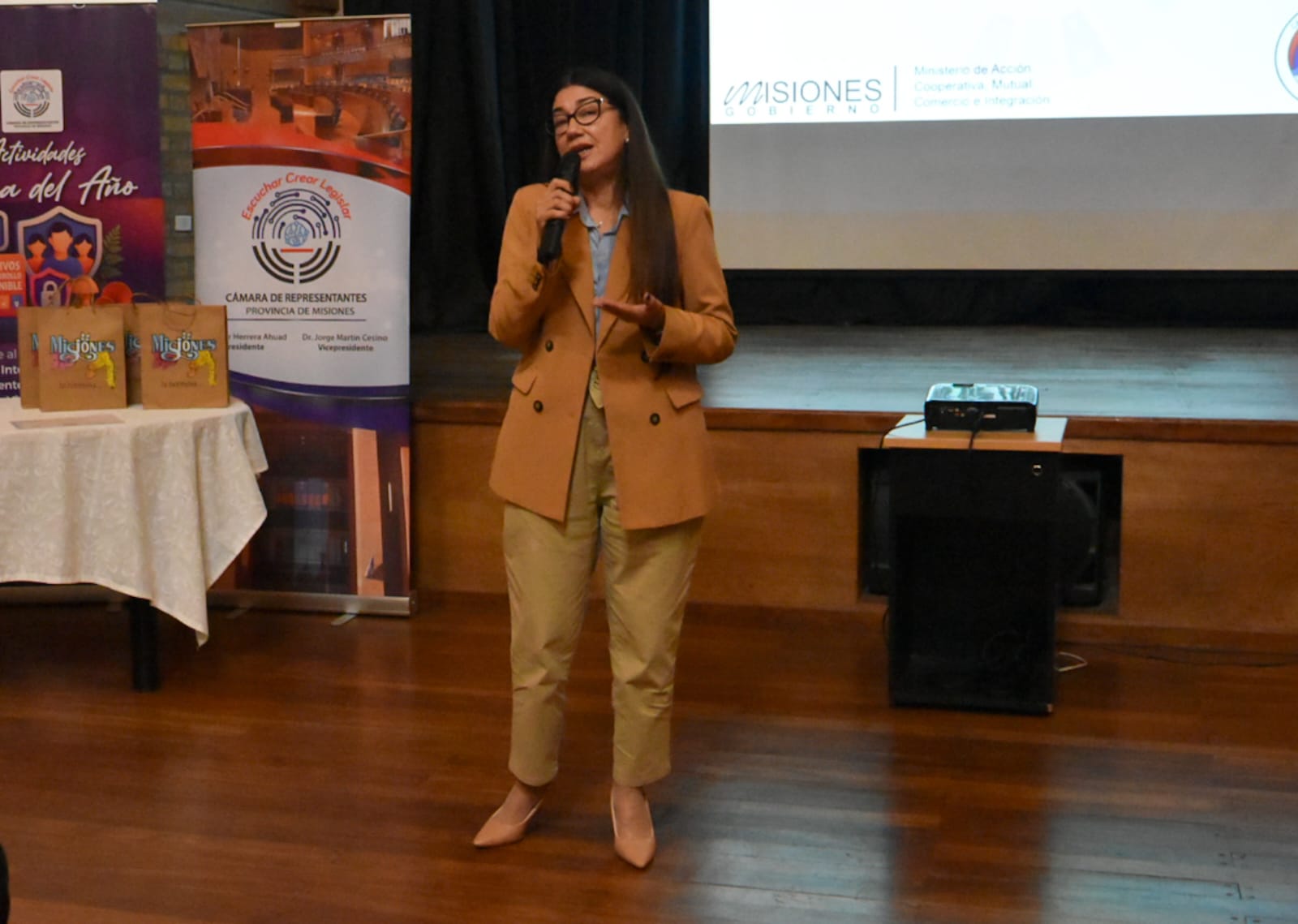 En Alem, continúa el trabajo de la Legislatura para visibilizar el aporte de las cooperativas a los objetivos de desarrollo sostenible 7 En Alem, continúa el trabajo de la Legislatura para visibilizar el aporte de las cooperativas a los objetivos de desarrollo sostenible imagen-6