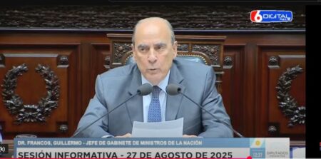 En medio de un griterío en Diputados, Guillermo Francos desligó al Gobierno de los escándalos y ratificó el rumbo económico imagen-8