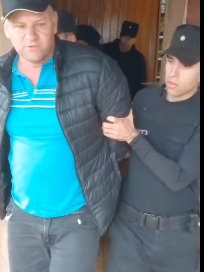 La Policía evitó que productor yerbatero se prendiera fuego en la oficina de un secadero de Salto Encantado al reclamar un pago imagen-2