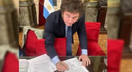 Javier Milei vetó el aumento de jubilaciones y la emergencia en discapacidad imagen-10