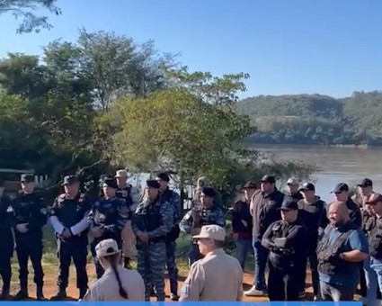 Operativos de frontera: con más de mil efectivos, la Policía de Misiones refuerza la seguridad junto a fuerzas de Brasil y Paraguay Operativos de frontera: con más de mil efectivos, la Policía de Misiones refuerza la seguridad junto a fuerzas de Brasil y Paraguay imagen-42