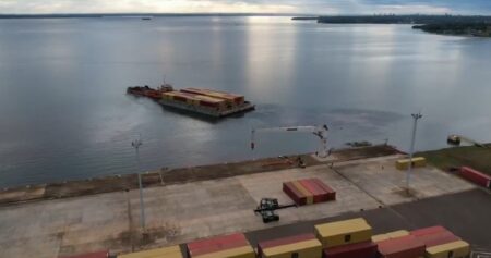 La reactivación del Puerto de Posadas "ya es un hecho con impacto regional", destacan en reunión de autoridades con gremio portuario imagen-8