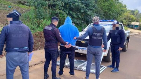 Robó ventanas de una iglesia y las puso a la venta en redes: cayó tras operativo encubierto imagen-4