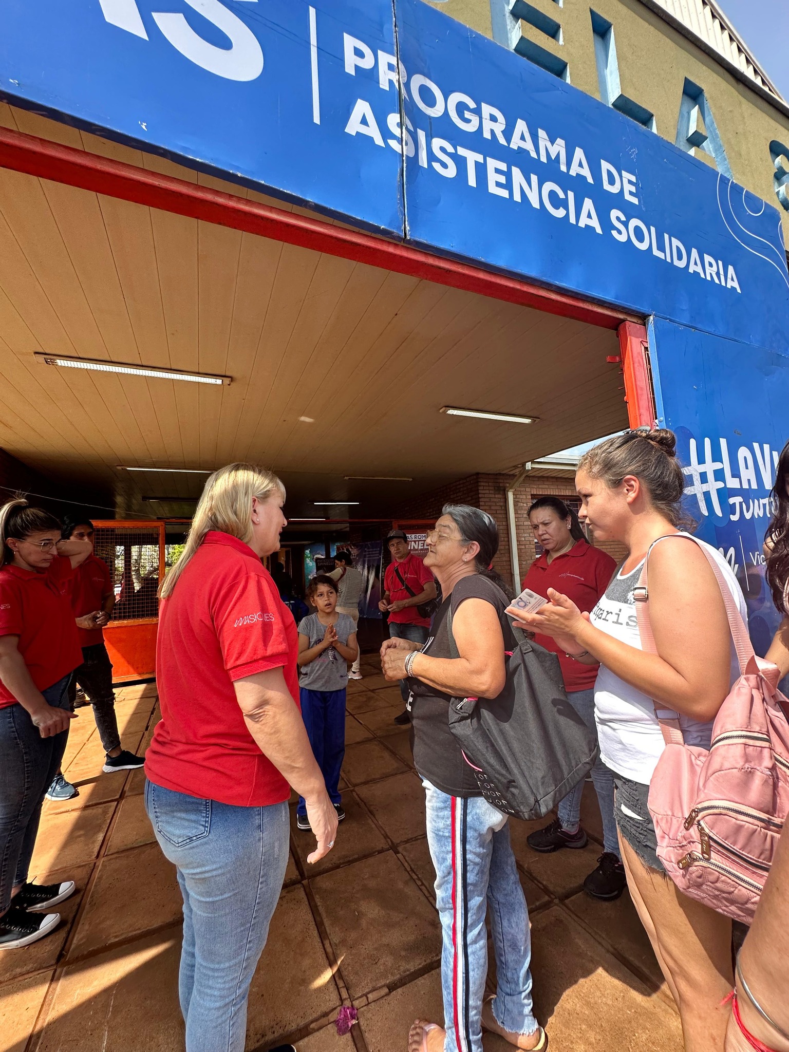 Vecinos del barrio El Porvenir II recibieron atención médica, asesoramiento jurídico y acceso a programas sociales durante la jornada del P.A.S. imagen-2