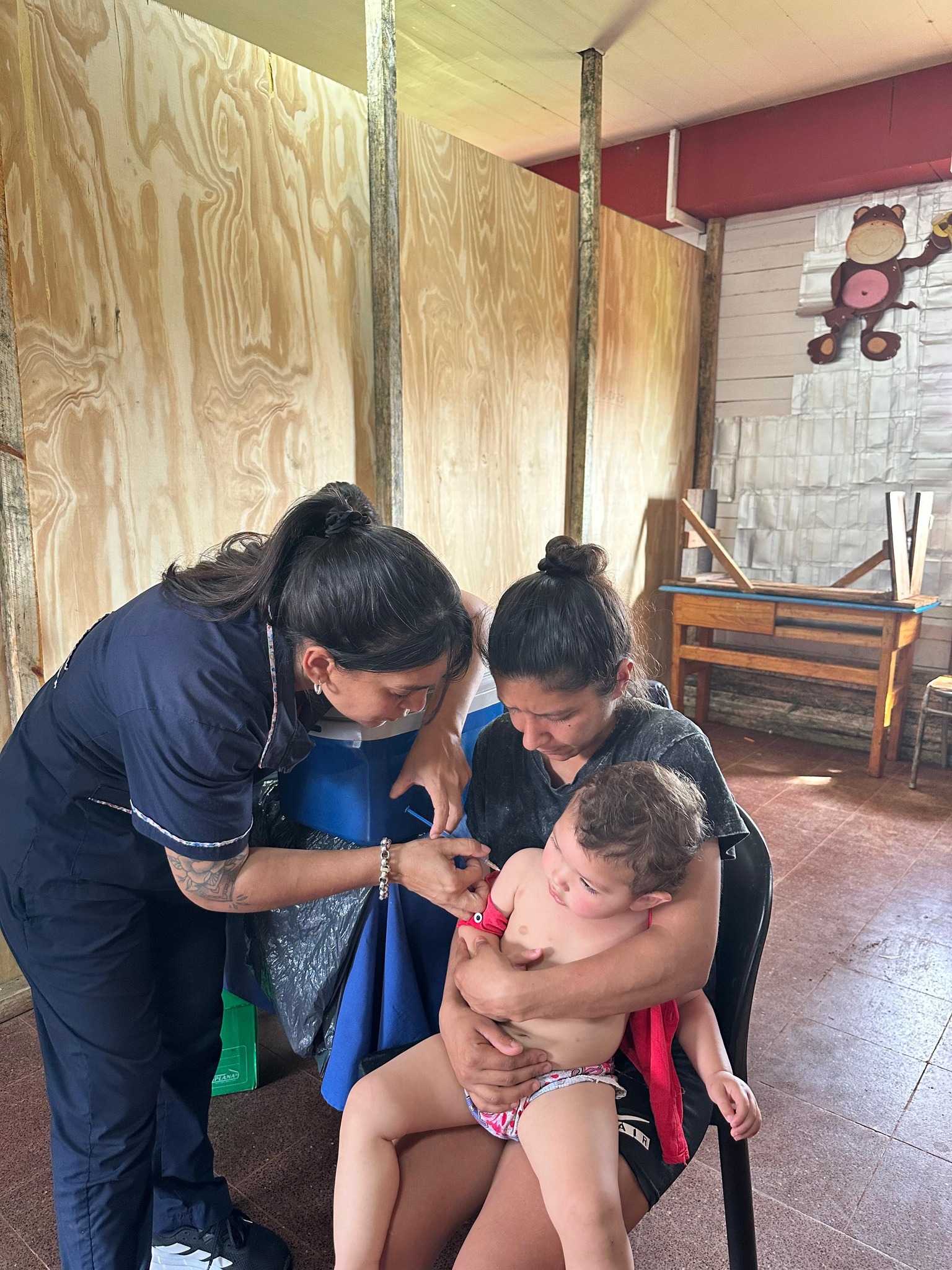 Vecinos del barrio El Porvenir II recibieron atención médica, asesoramiento jurídico y acceso a programas sociales durante la jornada del P.A.S. imagen-4