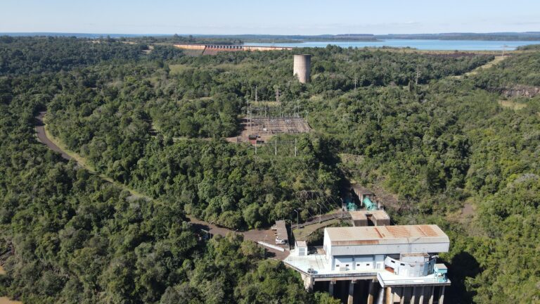Aniversario de la Central Hidroeléctrica Urugua-í: 35 años generando energía para el desarrollo de Misiones Aniversario de la Central Hidroeléctrica Urugua-í: 35 años generando energía para el desarrollo de Misiones imagen-26