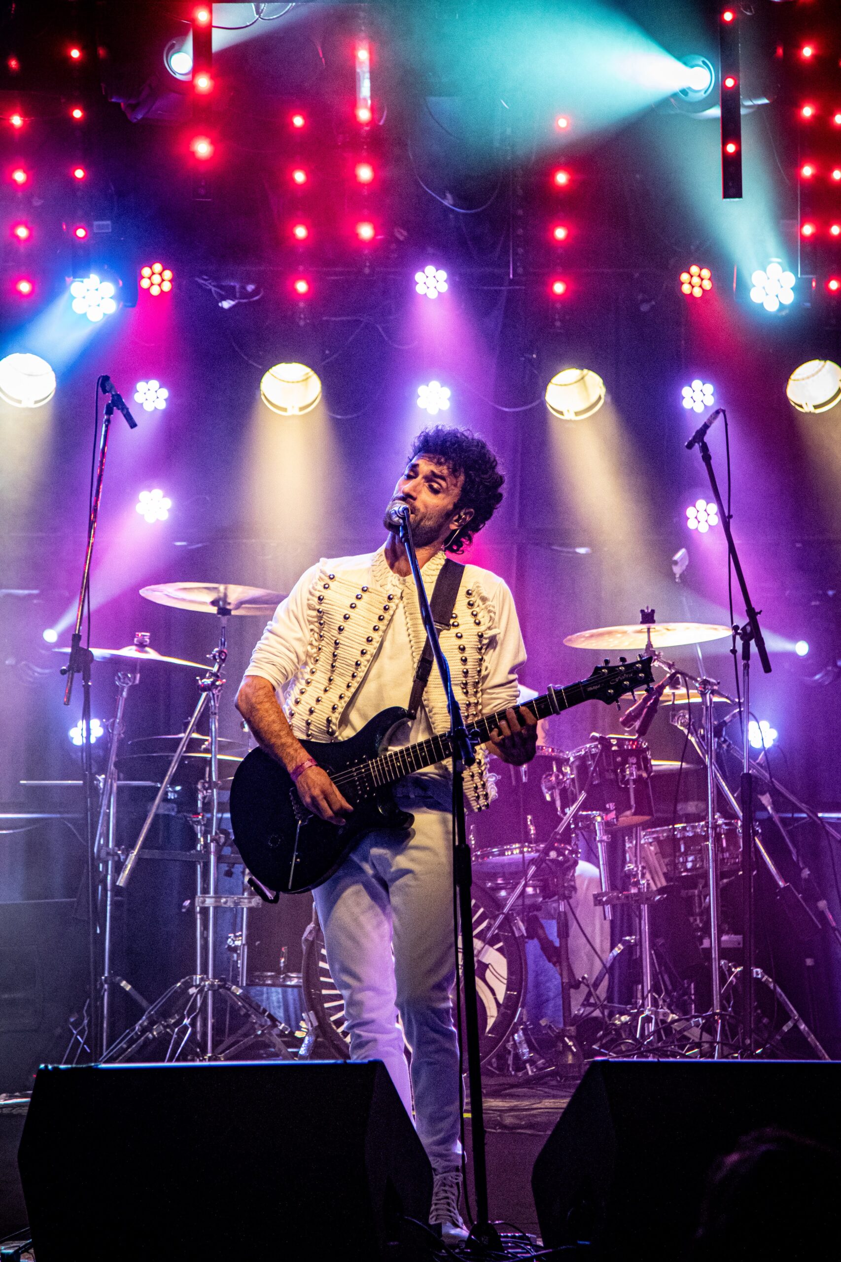 La banda tributo Solo Cerati llega a Posadas con "Recopilaciones Infinitas", un homenaje que revive los grandes éxitos del ídolo 3 La banda tributo Solo Cerati llega a Posadas con "Recopilaciones Infinitas", un homenaje que revive los grandes éxitos del ídolo imagen-2