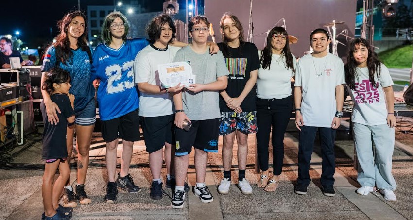 Amplia convocatoria en el Festival "Jóvenes y Derechos" conmemorando la Noche de los Lápices imagen-2