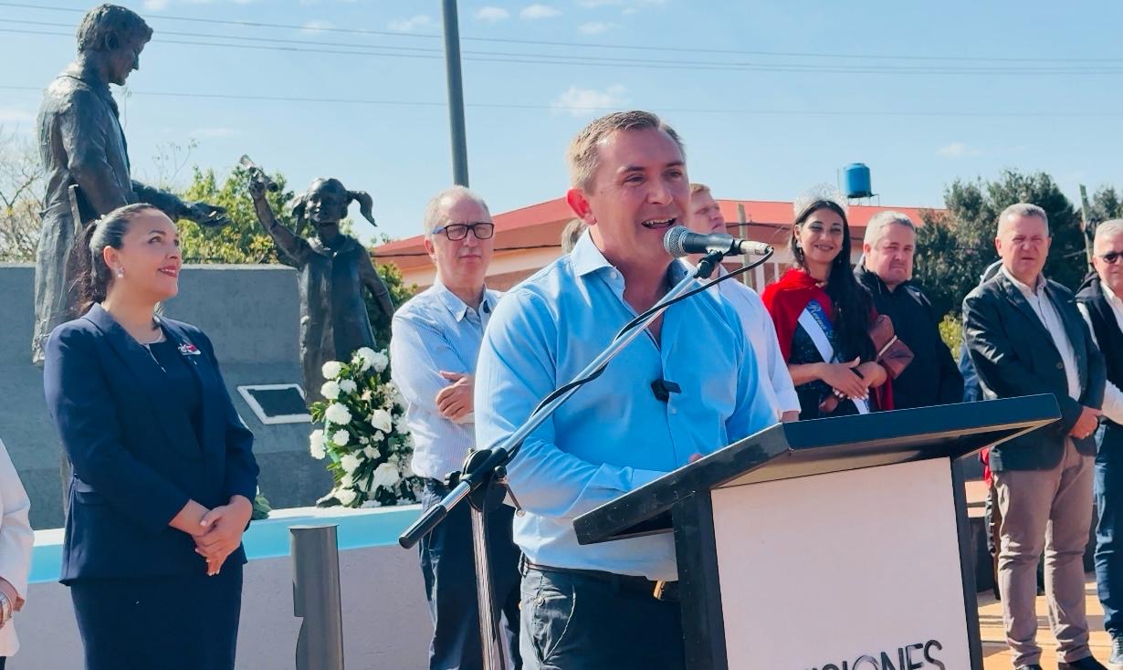 La 39° Fiesta Provincial del Docente comenzó en Campo Grande con un emotivo homenaje a los educadores imagen-4