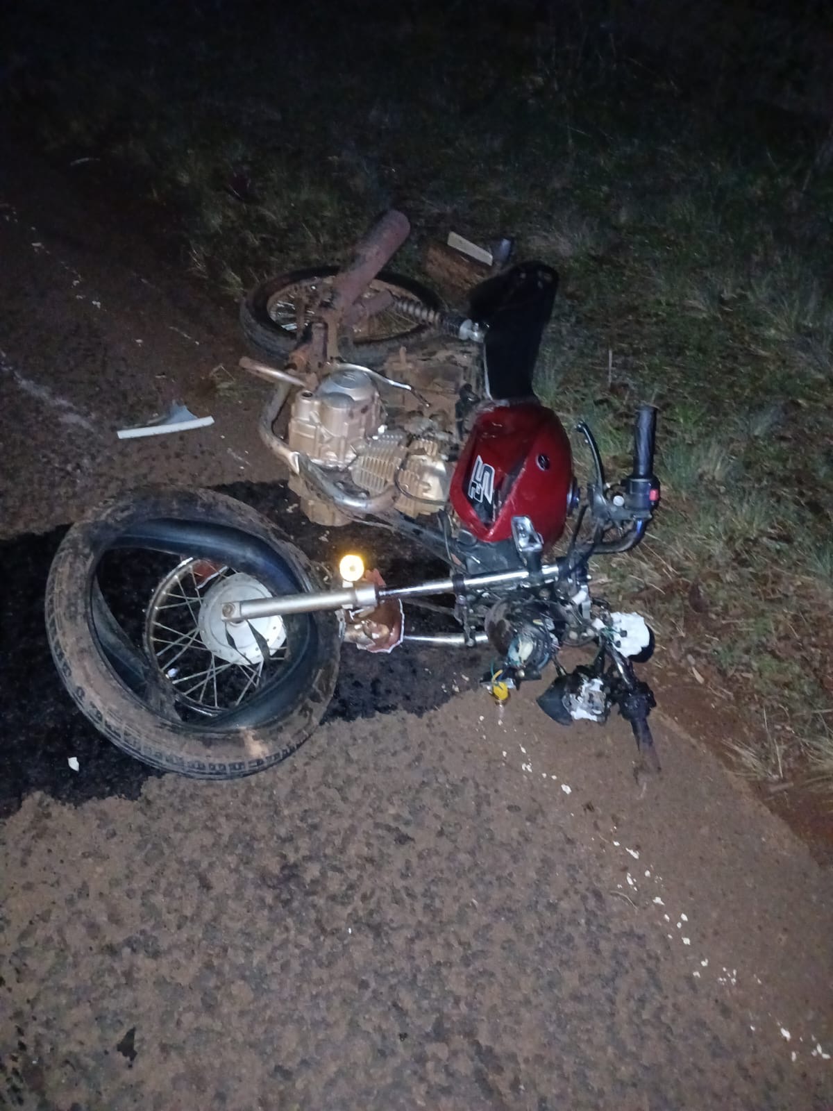 Siniestro fatal entre un auto y una motocicleta en Panambí Siniestro fatal entre un auto y una motocicleta en Panambí imagen-1