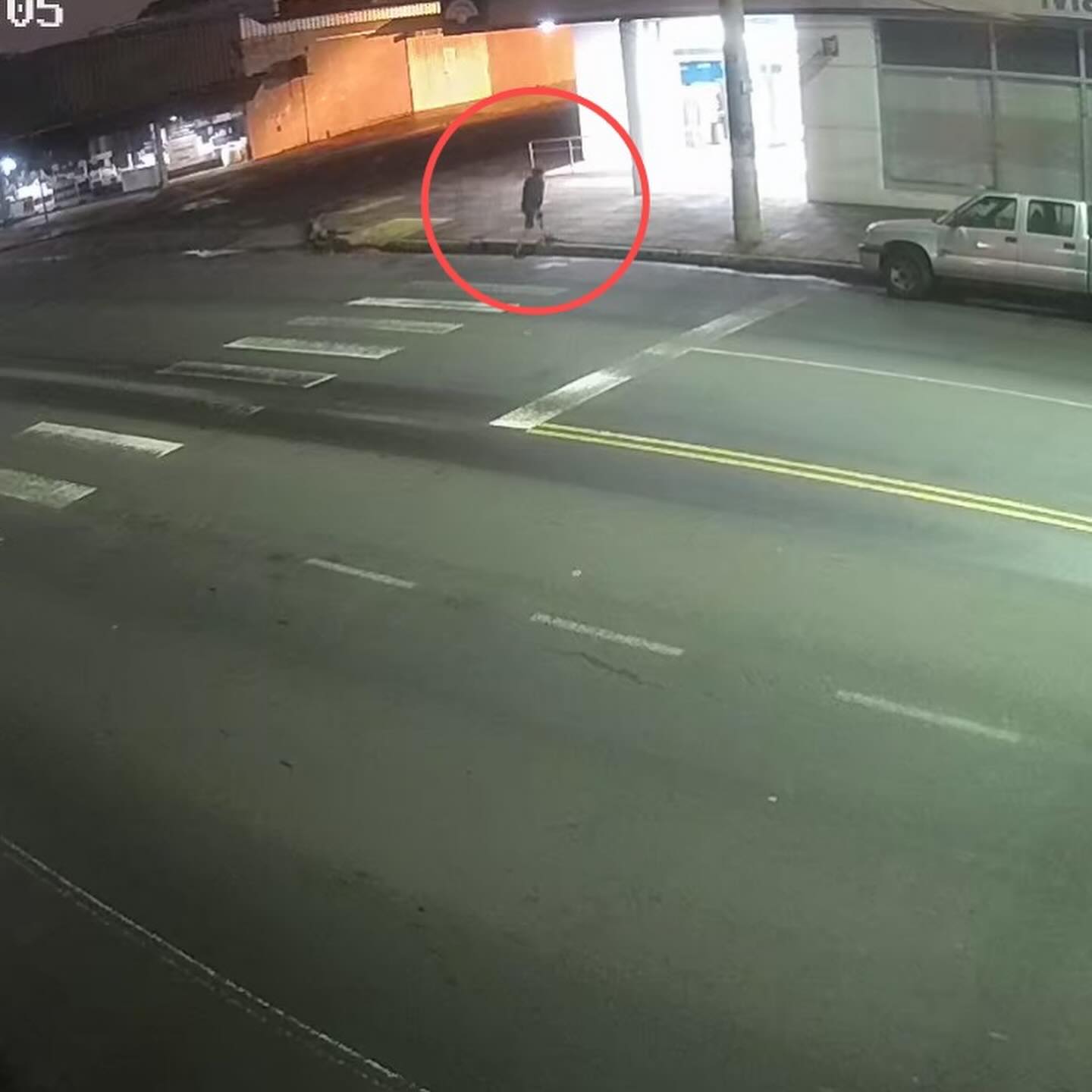 Saldo insuficiente: detuvieron a un hombre tras provocar daños en un cajero automático 3 Saldo insuficiente: detuvieron a un hombre tras provocar daños en un cajero automático imagen-2