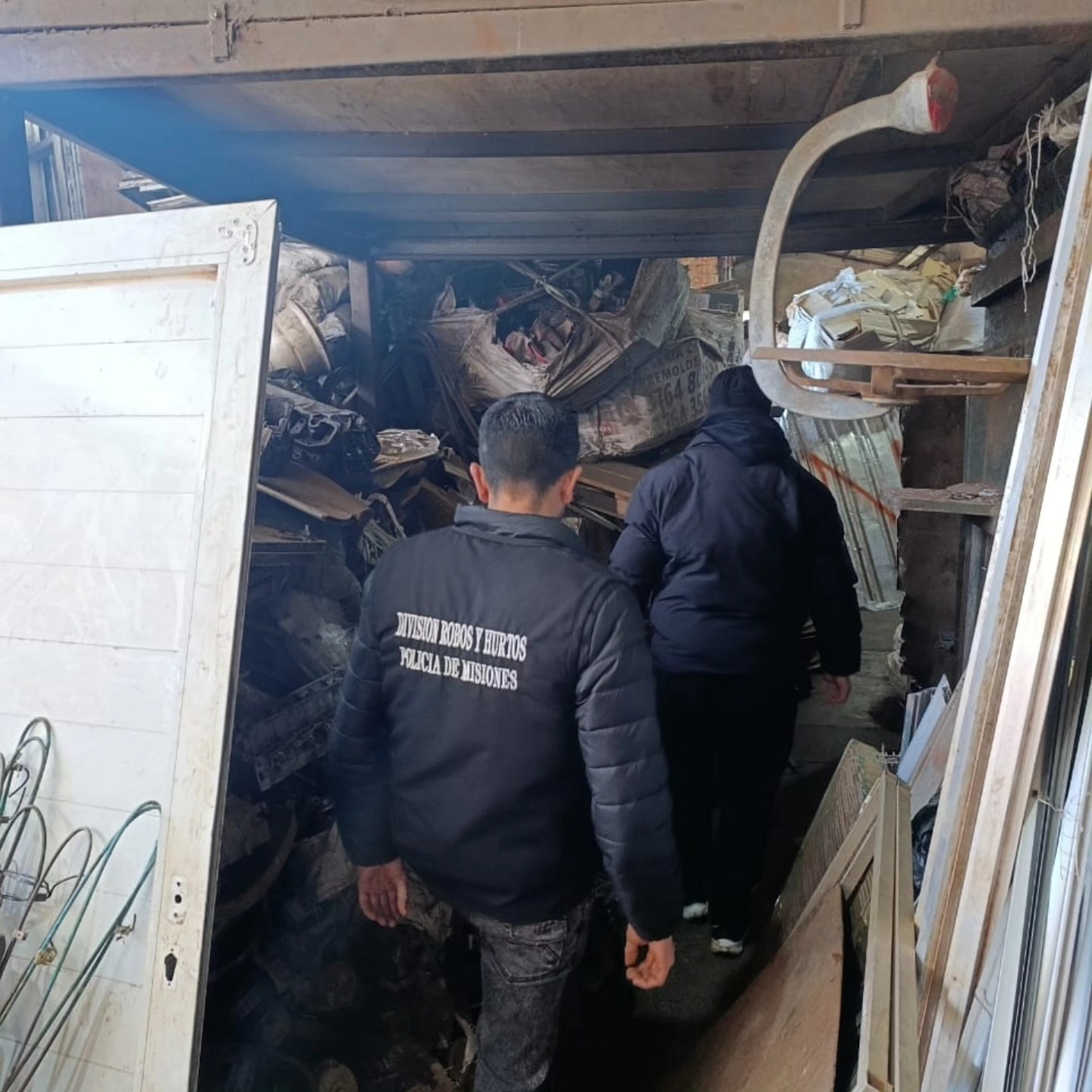 Detienen a un cuarto implicado por el robo de cables en Posadas 5 Detienen a un cuarto implicado por el robo de cables en Posadas imagen-4