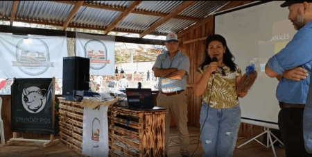 La intendente de Profundidad destacó durante la 5ta Expo Cuenca Ovino Caprina la importancia del trabajo articulado con inversores imagen-9