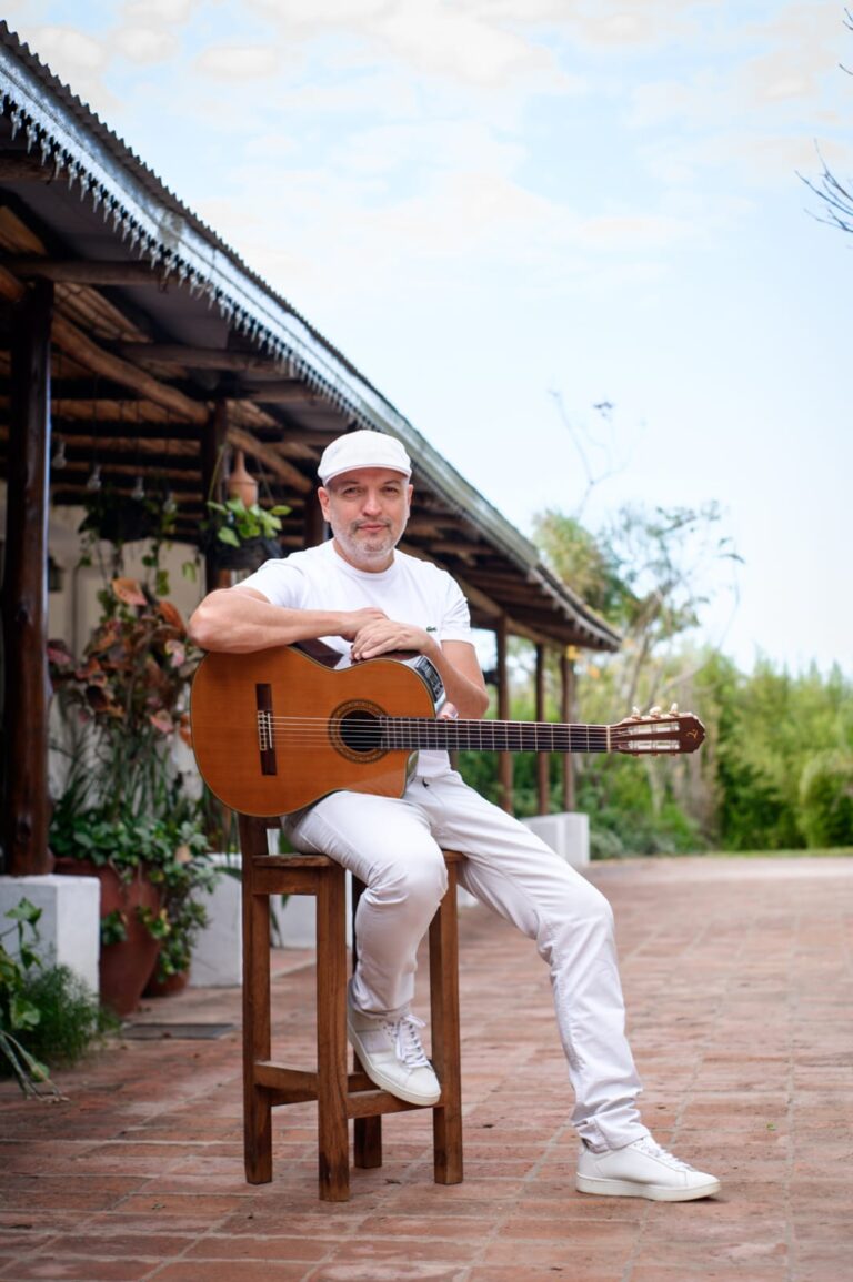 Coqui Ortiz presenta su “Álbum de Memorias” en un concierto unipersonal imagen-9