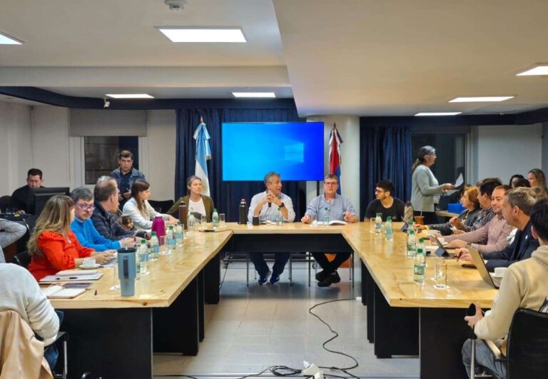 Avances en la Legislatura: proyectos para promover el compostaje y fortalecer la prevención del suicidio Avances en la Legislatura: proyectos para promover el compostaje y fortalecer la prevención del suicidio imagen-36