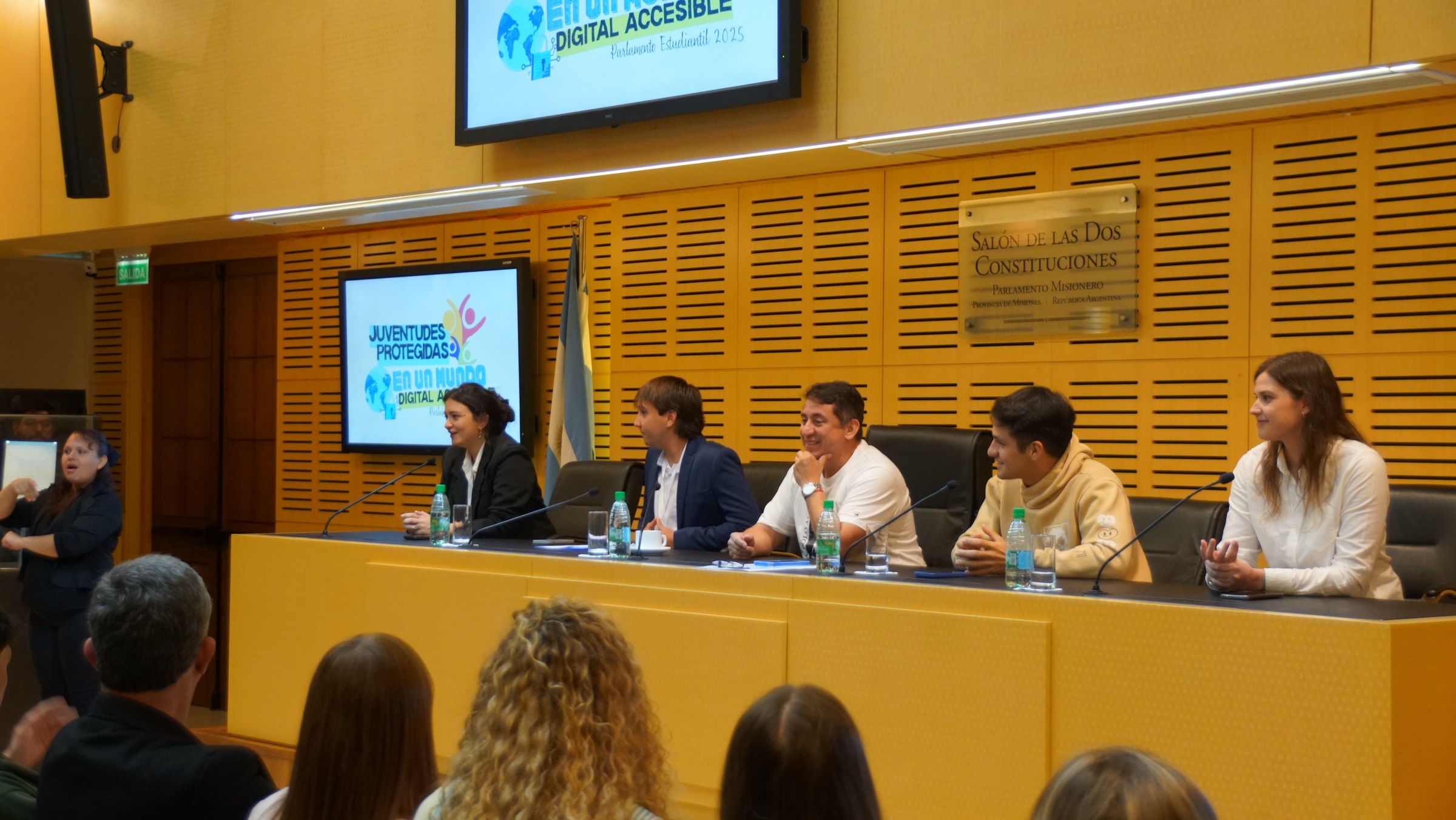 Parlamento Estudiantil 2025: presentan proyecto que apunta a la Neurociencia aplicada a la robótica imagen-12