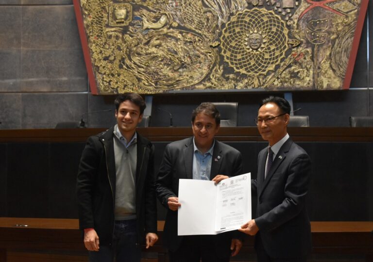 El Embajador de Corea en Argentina visitó la Legislatura El Embajador de Corea en Argentina visitó la Legislatura imagen-49