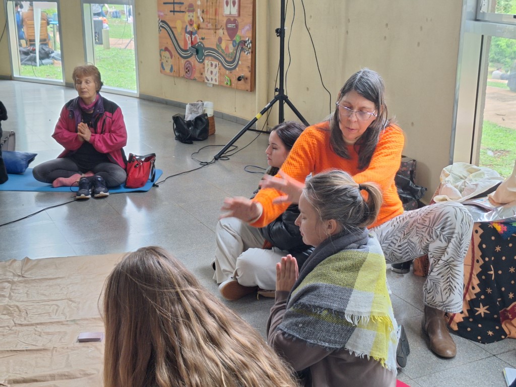 La Cultura Holística celebró su encuentro en el Parque de la Cruz 7 La Cultura Holística celebró su encuentro en el Parque de la Cruz imagen-6
