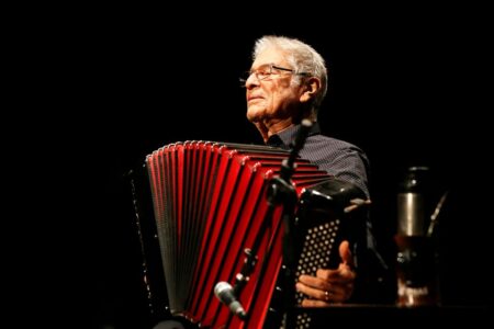 Homenaje a Raúl Barboza, el mago del acordeón, en el Día del Chamamé Homenaje a Raúl Barboza, el mago del acordeón, en el Día del Chamamé imagen-2