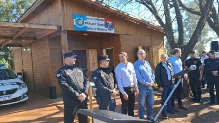 Inauguran una unidad operativa policial en el predio del Mercado Central de Misiones para garantizar tranquilidad al productor y compradores imagen-9