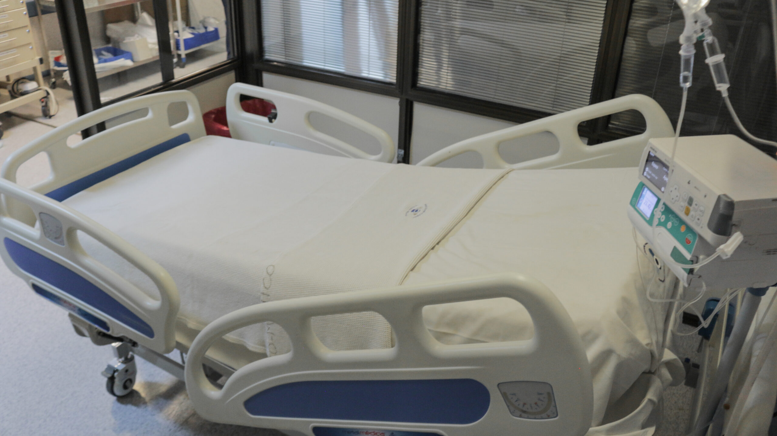  Nuevas camas ortopédicas fortalecen la UTI del Hospital Madariaga para una atención más segura y confortable imagen-22