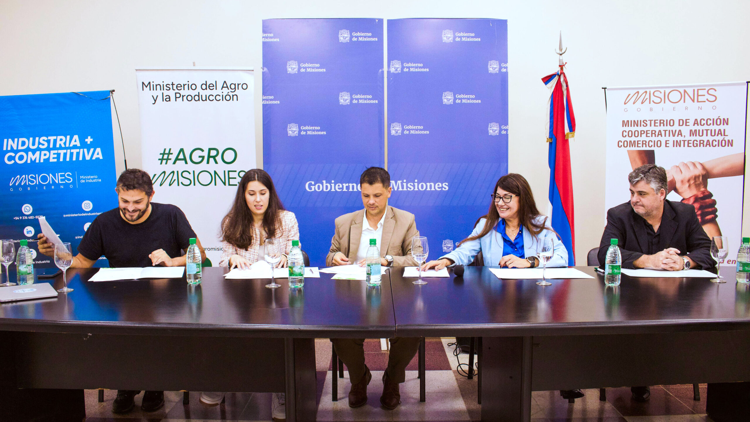 El gobierno provincial abre caminos internacionales para productos misioneros El gobierno provincial abre caminos internacionales para productos misioneros imagen-1