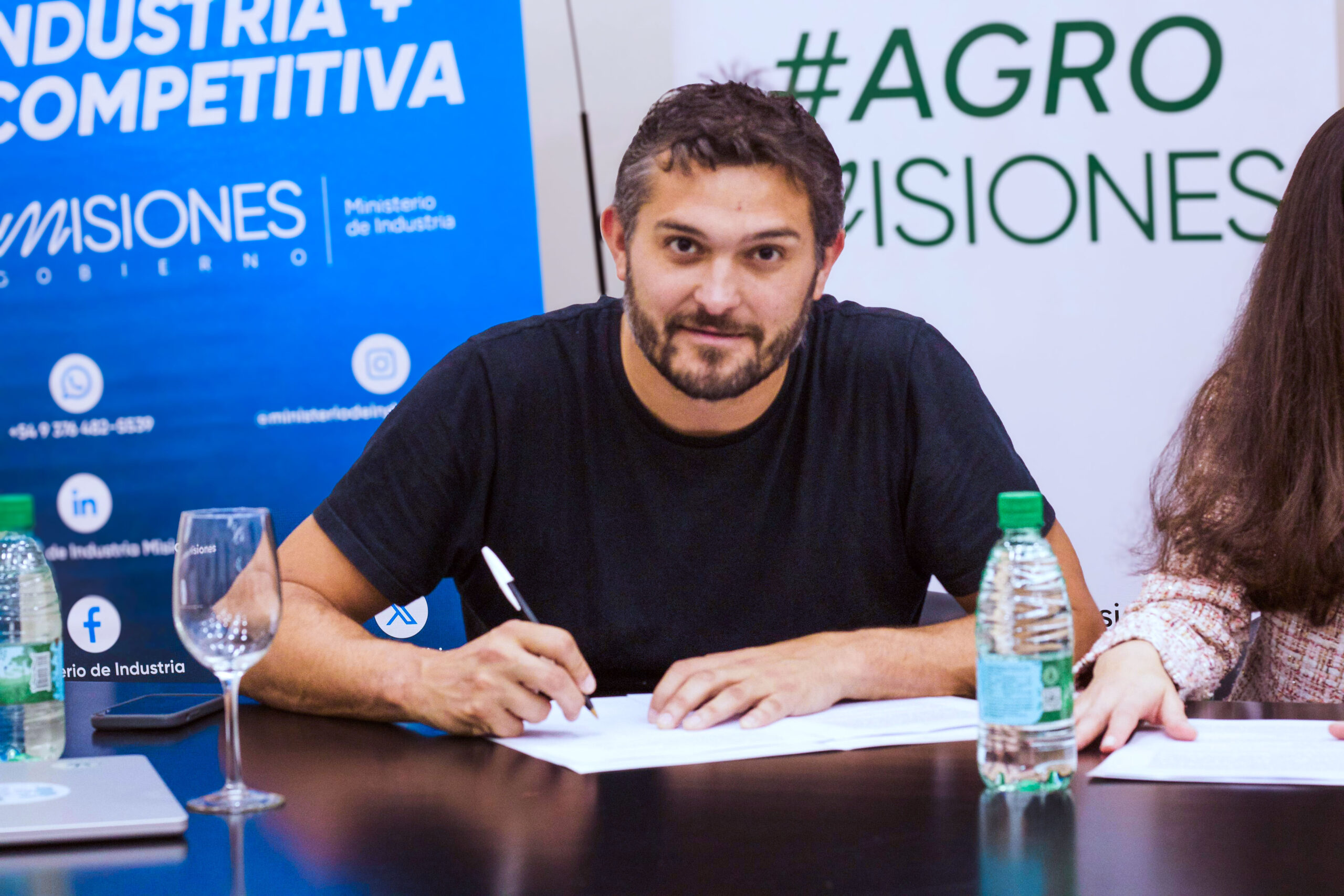 El gobierno provincial abre caminos internacionales para productos misioneros 3 El gobierno provincial abre caminos internacionales para productos misioneros imagen-2