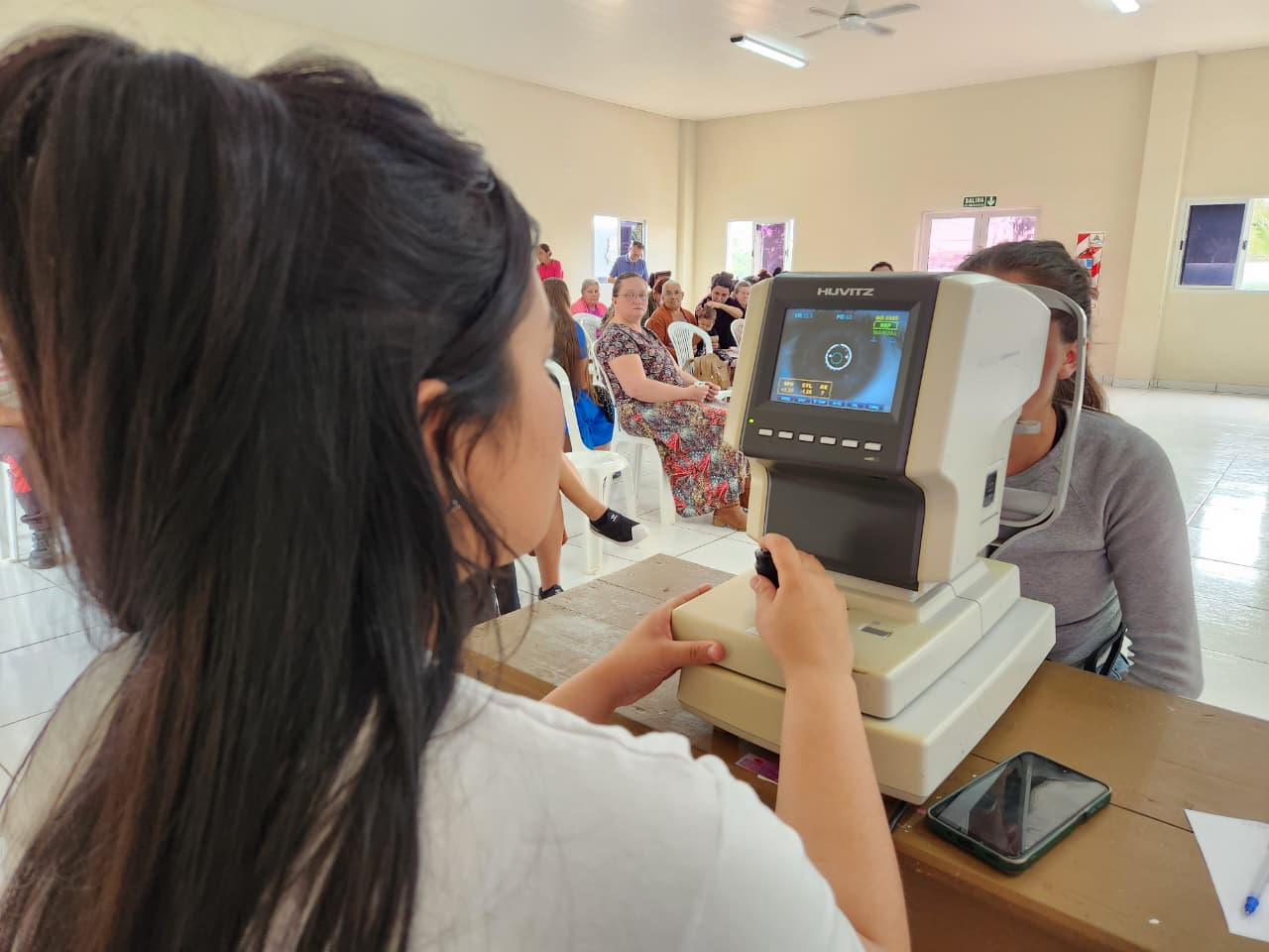 Con consultas y controles de la visión para decenas de vecinos, "Mirar Mejor" llegó a San Antonio 7 Con consultas y controles de la visión para decenas de vecinos, "Mirar Mejor" llegó a San Antonio imagen-6